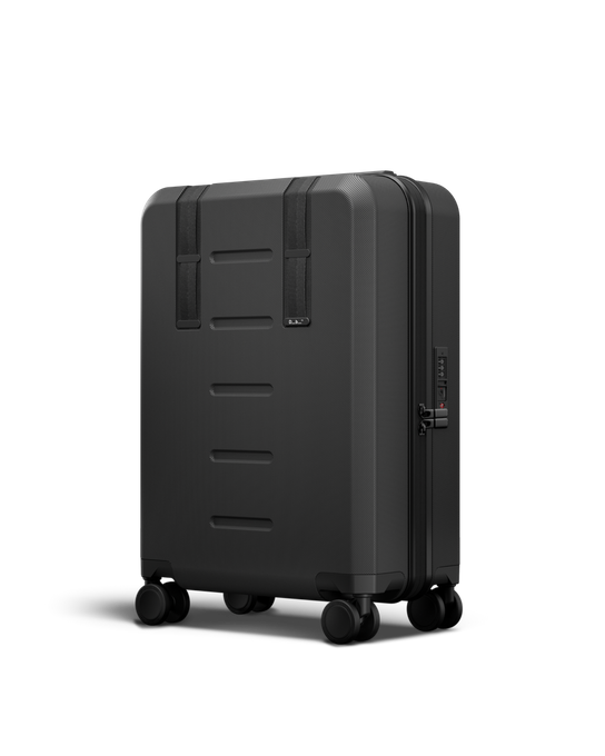 Cestovní kufr Db Ramverk Carry-on Black Out - 2024/25