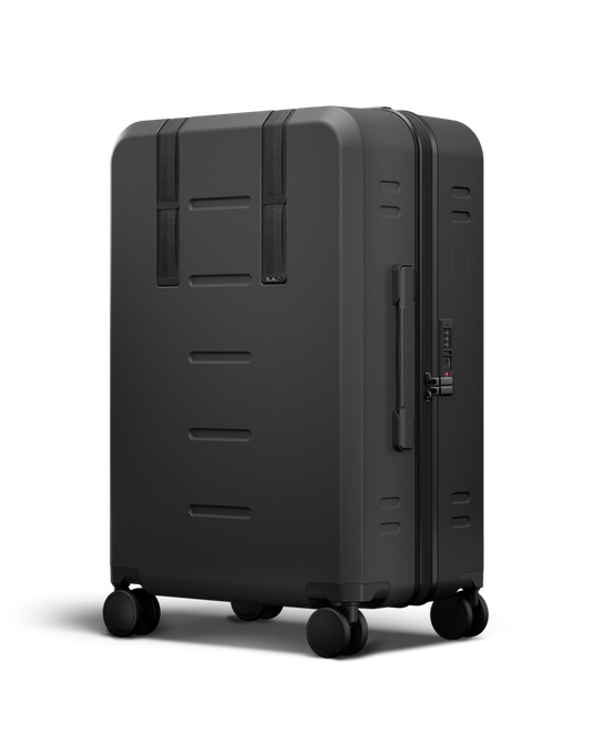 Cestovní kufr Db Ramverk Check-in Luggage Medium Black Out - 2024/25