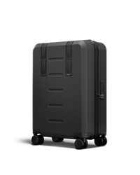 Cestovní kufr Db Ramverk Carry-on Black Out - 2025/26