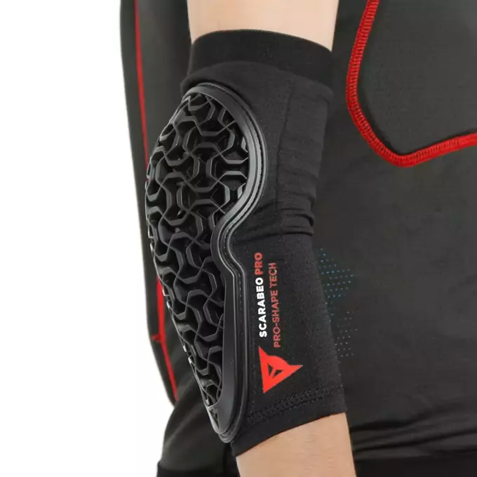 Chrániče kolien Dainese Scarabeo Pro Knee Guards  Black - 2023