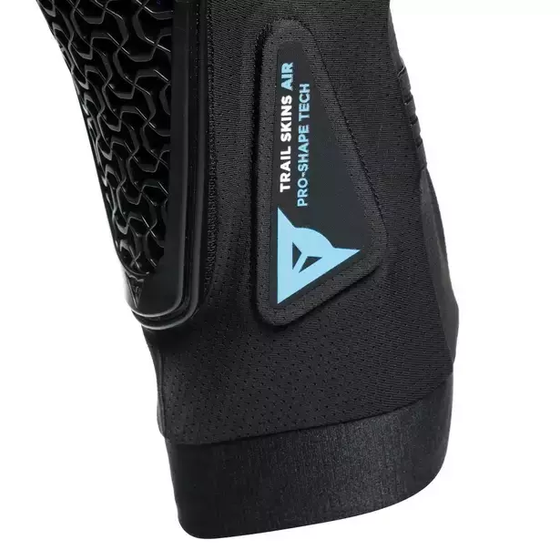 Kolenné chrániče Trail Skins Air Knee Guards Black - 2023